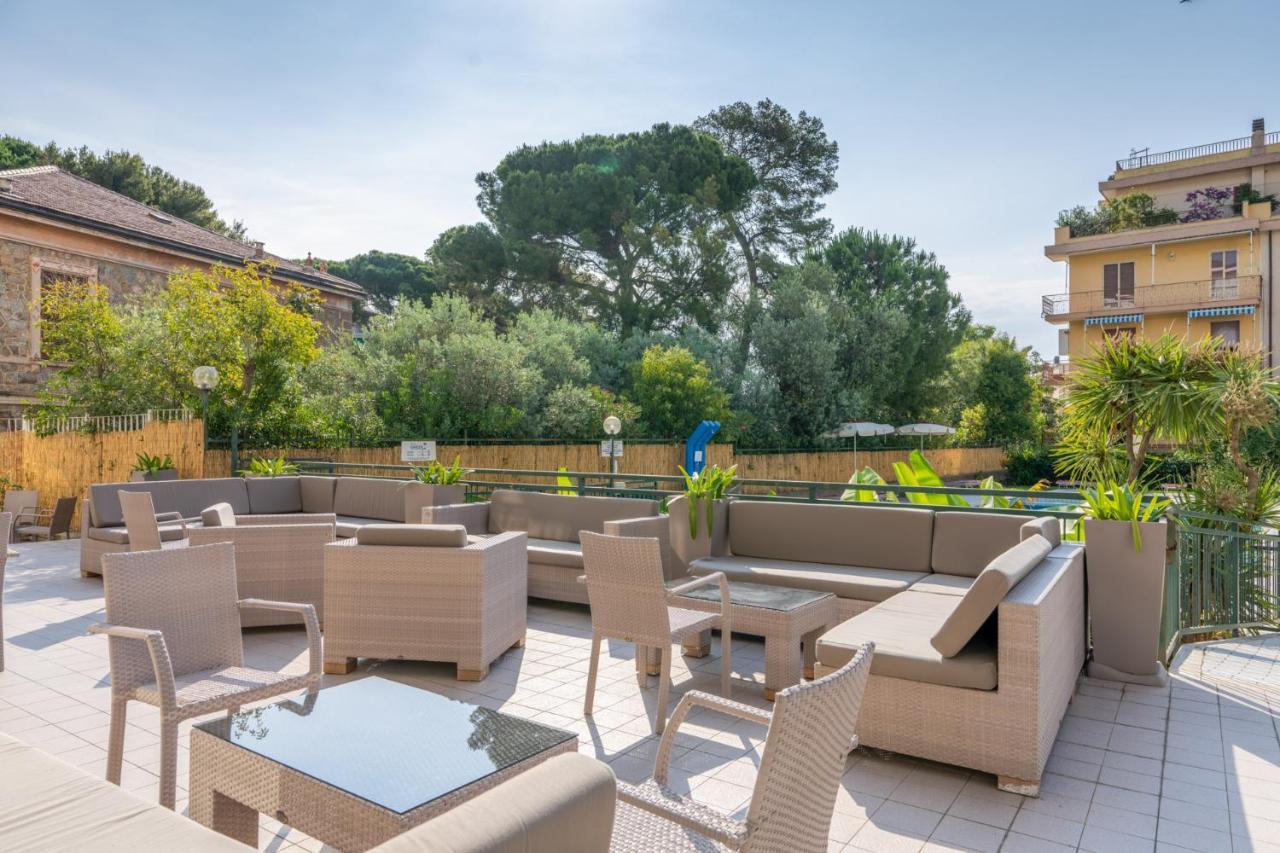 Hotel Residence Garden Alassio Eksteriør billede